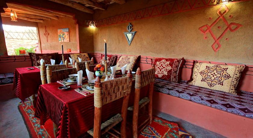 Auberge Le Jardin De La Source Aït Ben Ali Extérieur photo
