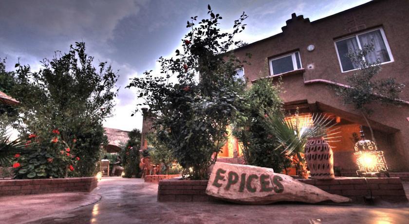 Auberge Le Jardin De La Source Aït Ben Ali Extérieur photo